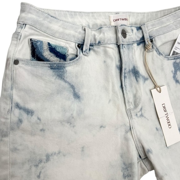 Driftwood NWT Lulu Light Wash Embroidered Cut Off 5" Denim Shorts Women’s 27 - Picture 2 of 10